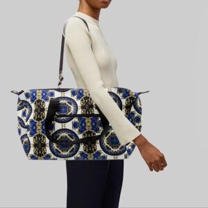 ALICE + OLIVIA NWT Duffel Bag in Regal Romance